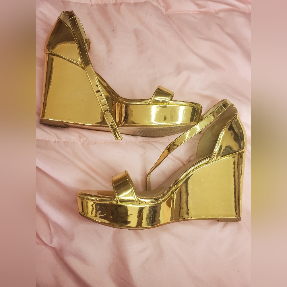 Mix No.6 Gold Wedges